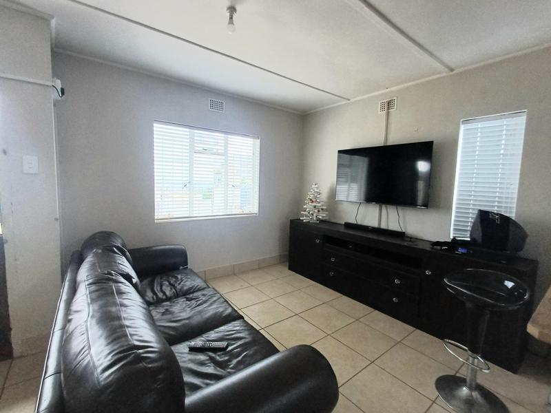 4 Bedroom Property for Sale in Da Nova Western Cape